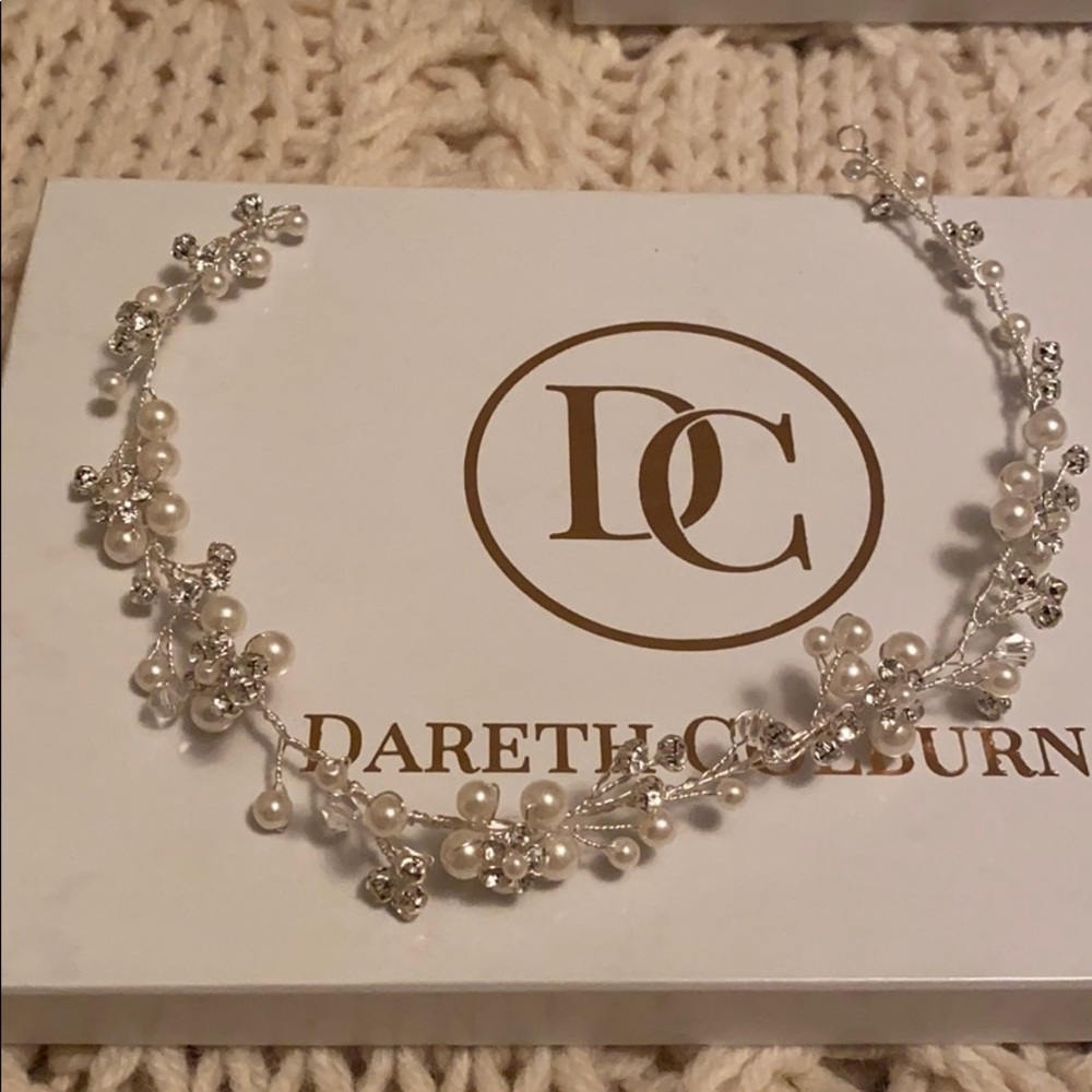Crystal and pearl hair vine